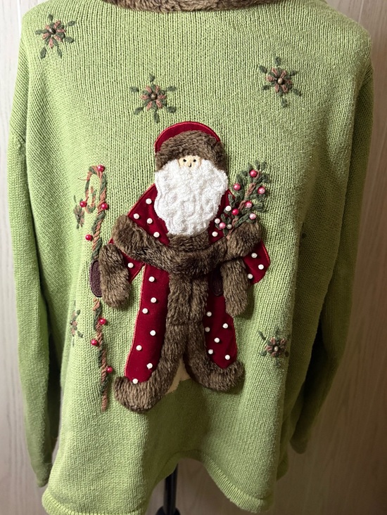 Mandal Bay Sweaters - Vintage 90’s Mandalay Bay Green Old Fashioned Santa Sweater Embellished Faux Fur